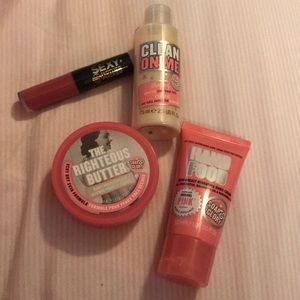3/$20 Soap & Glory Bath/Body Set